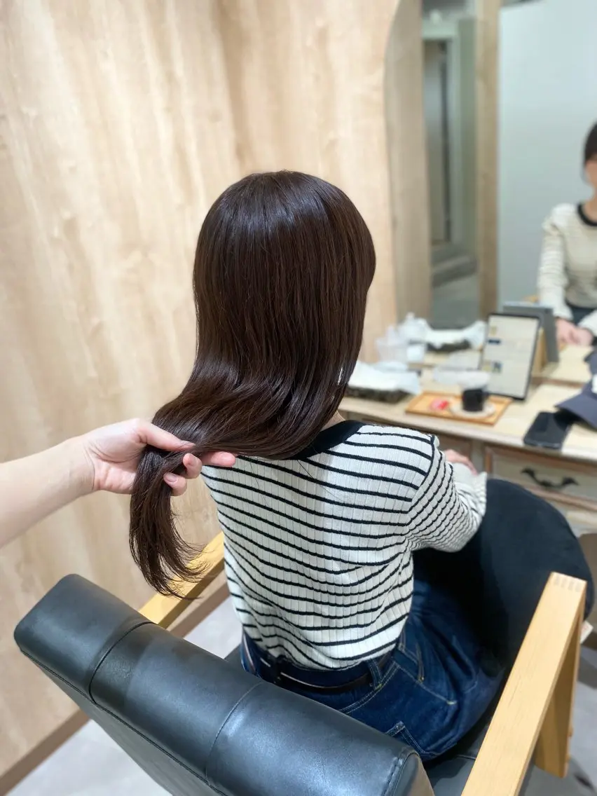 セミロング ヘアカラー 王道かわいい🤍ベー ジュカラー＊里々花＊のヘアスタイル