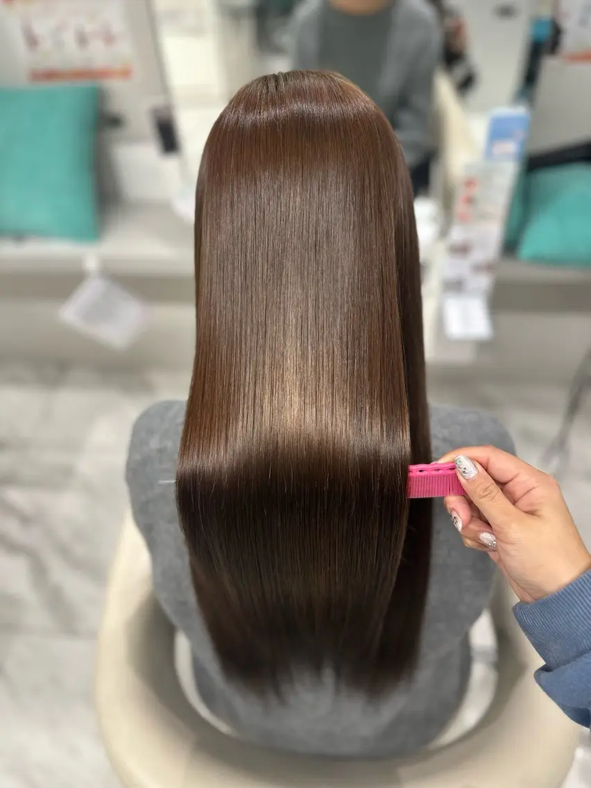 ロング カラー 髪質改善 ヘアカラー Lee Horie MIUのヘアスタイル