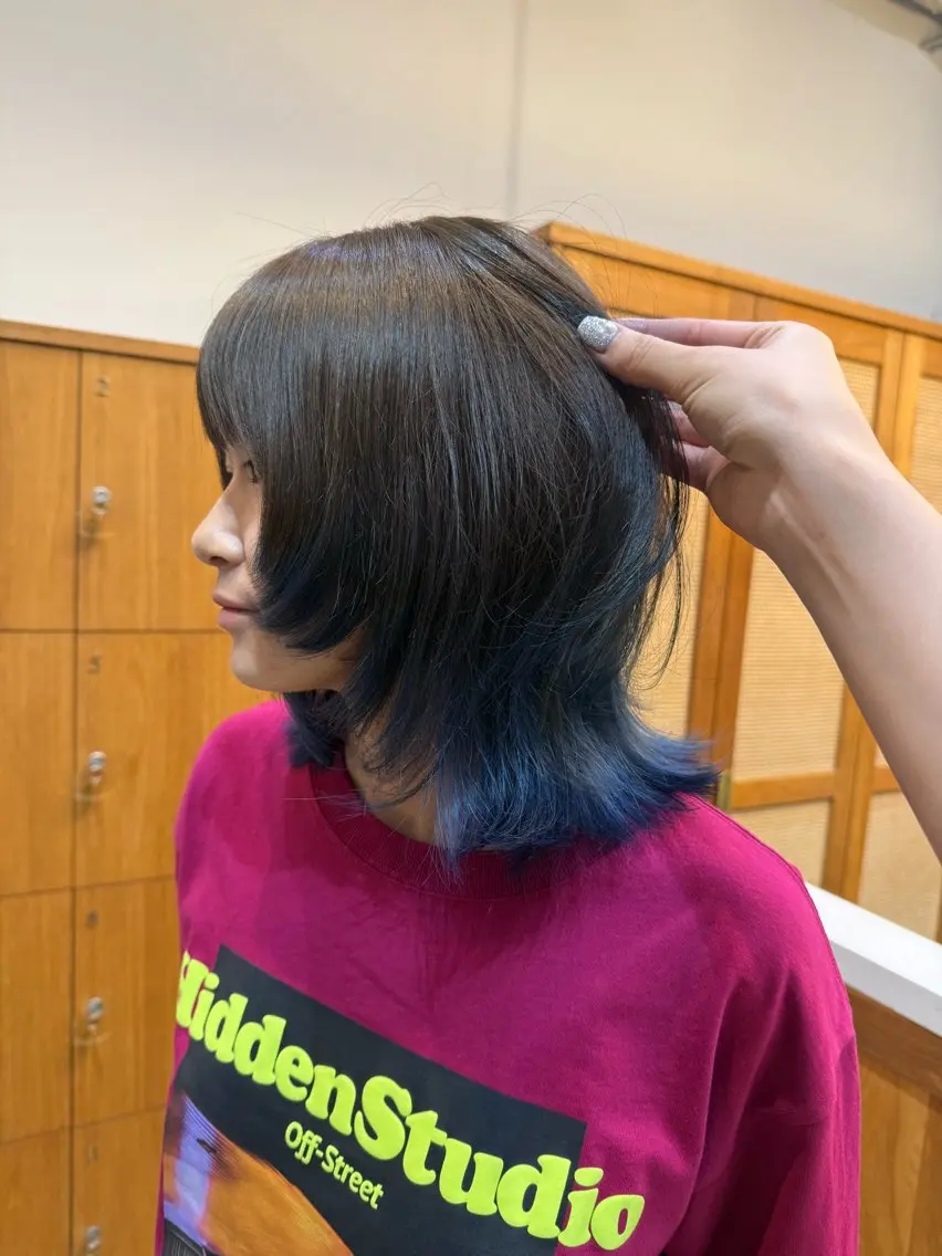 ミディアム カラー 明津 桜空のヘアスタイル
