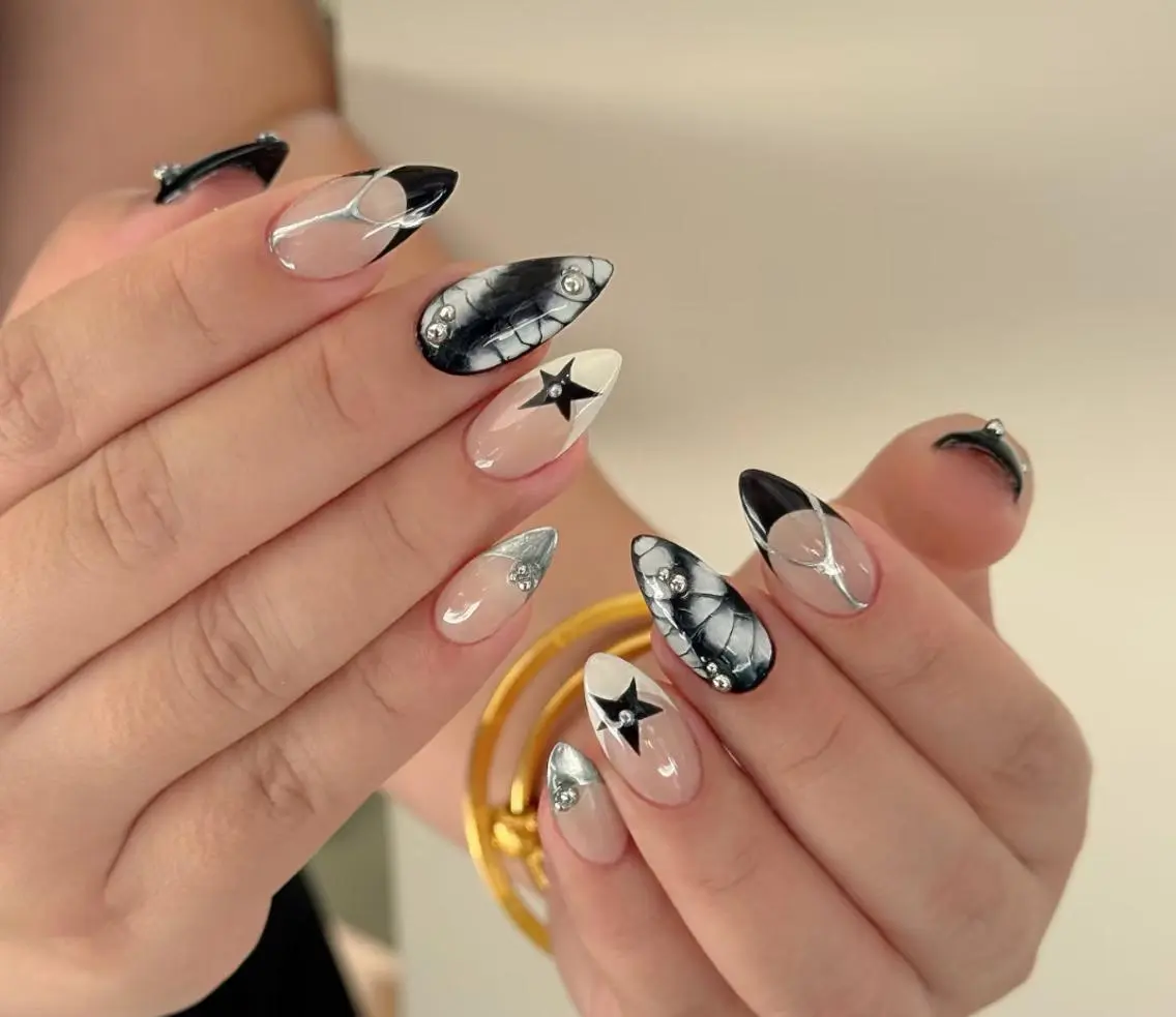 ネイル ハンドネイル 💫 Tsuki_Nailのネイルデザイン