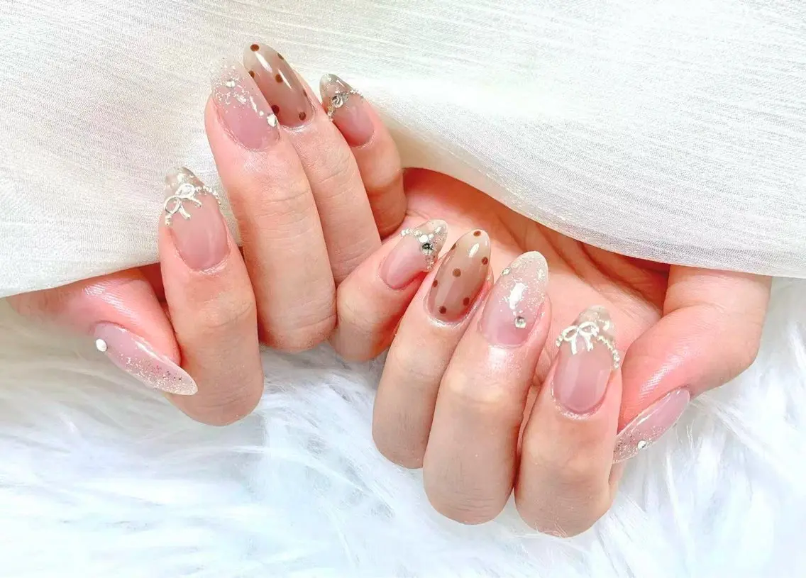 ネイル アニマル柄 チークネイル フラッシュネイル フットネイル フレンチネイル B·U Nail大宮 長さだし専門店のネイルデザイン