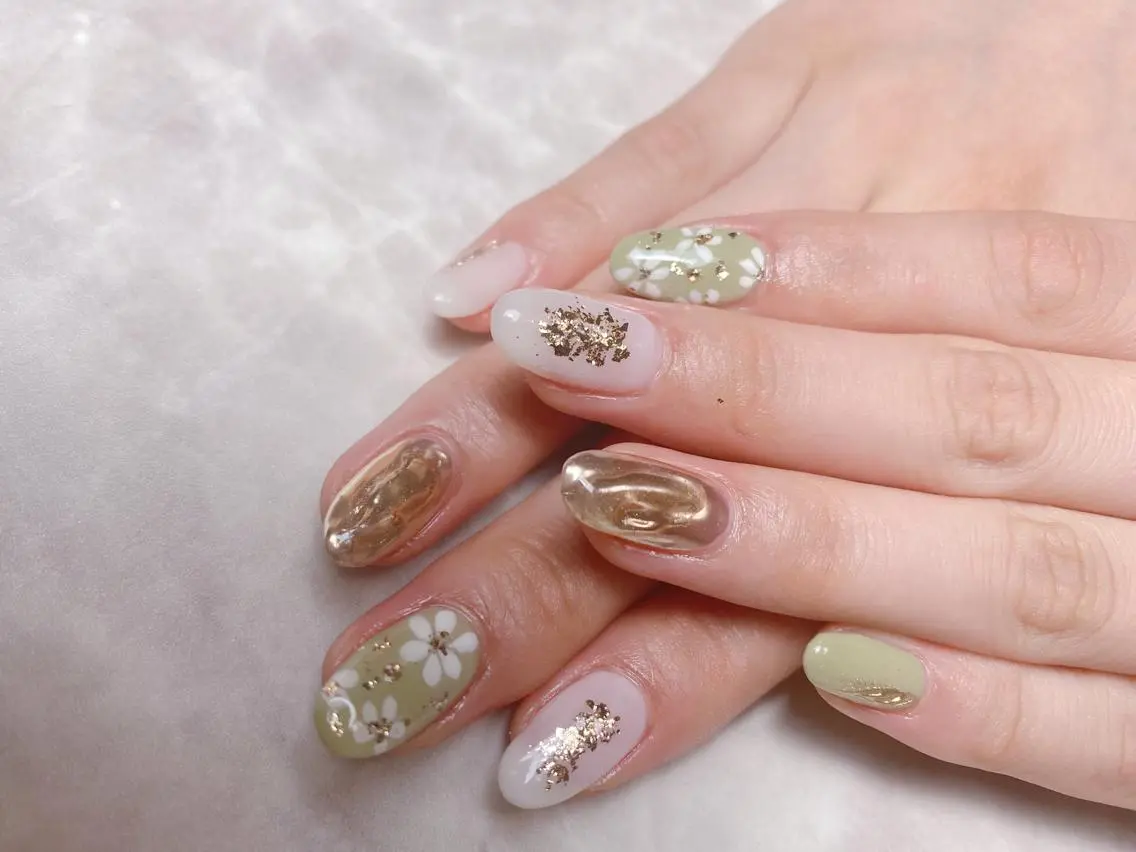 ネイル ハンドネイル ハンドケア 🌿Charme🌿 MAIのネイルデザイン