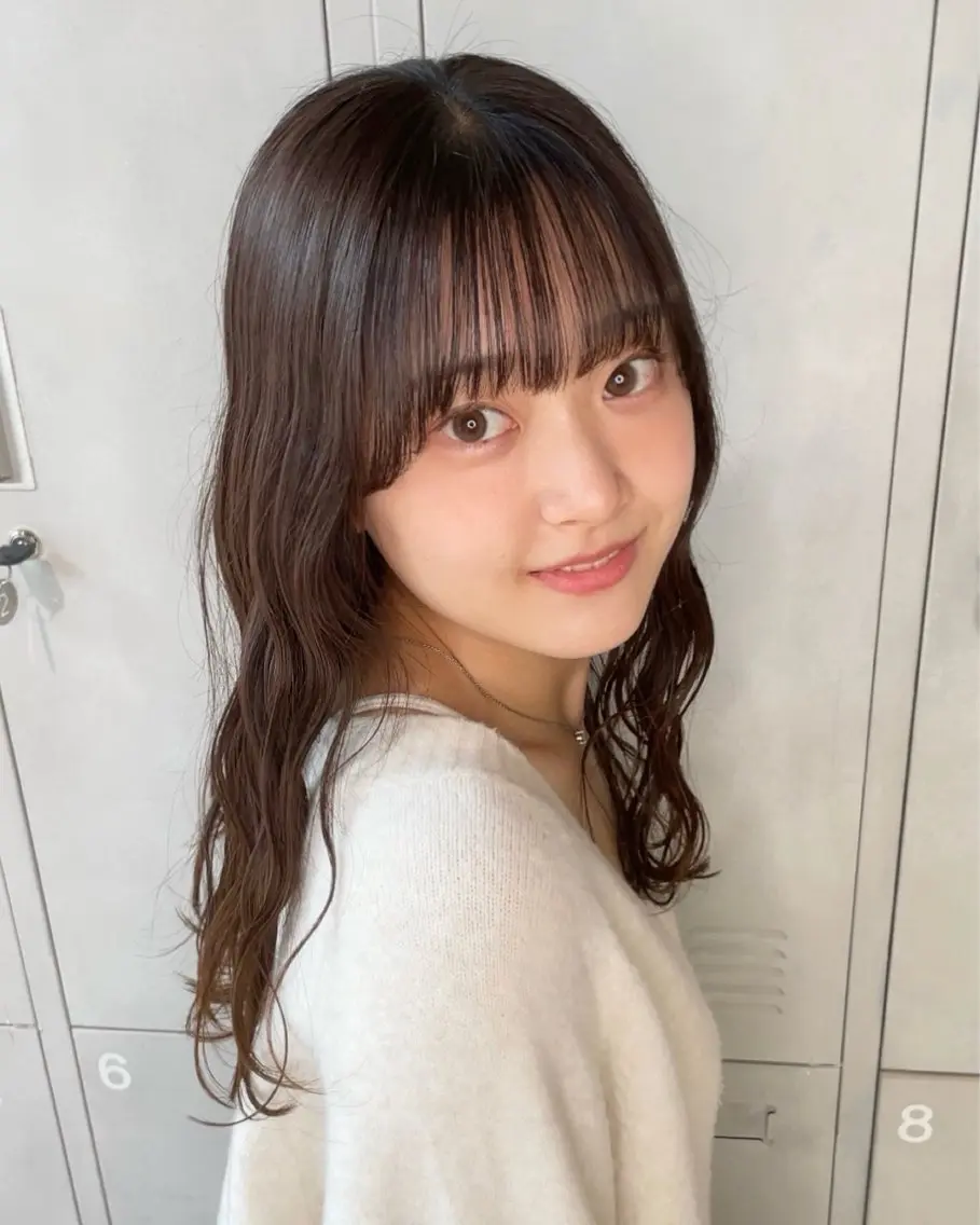 セミロング 韓国風ヘア レイヤーカット 黒田 優里 🎀🫧のヘアスタイル