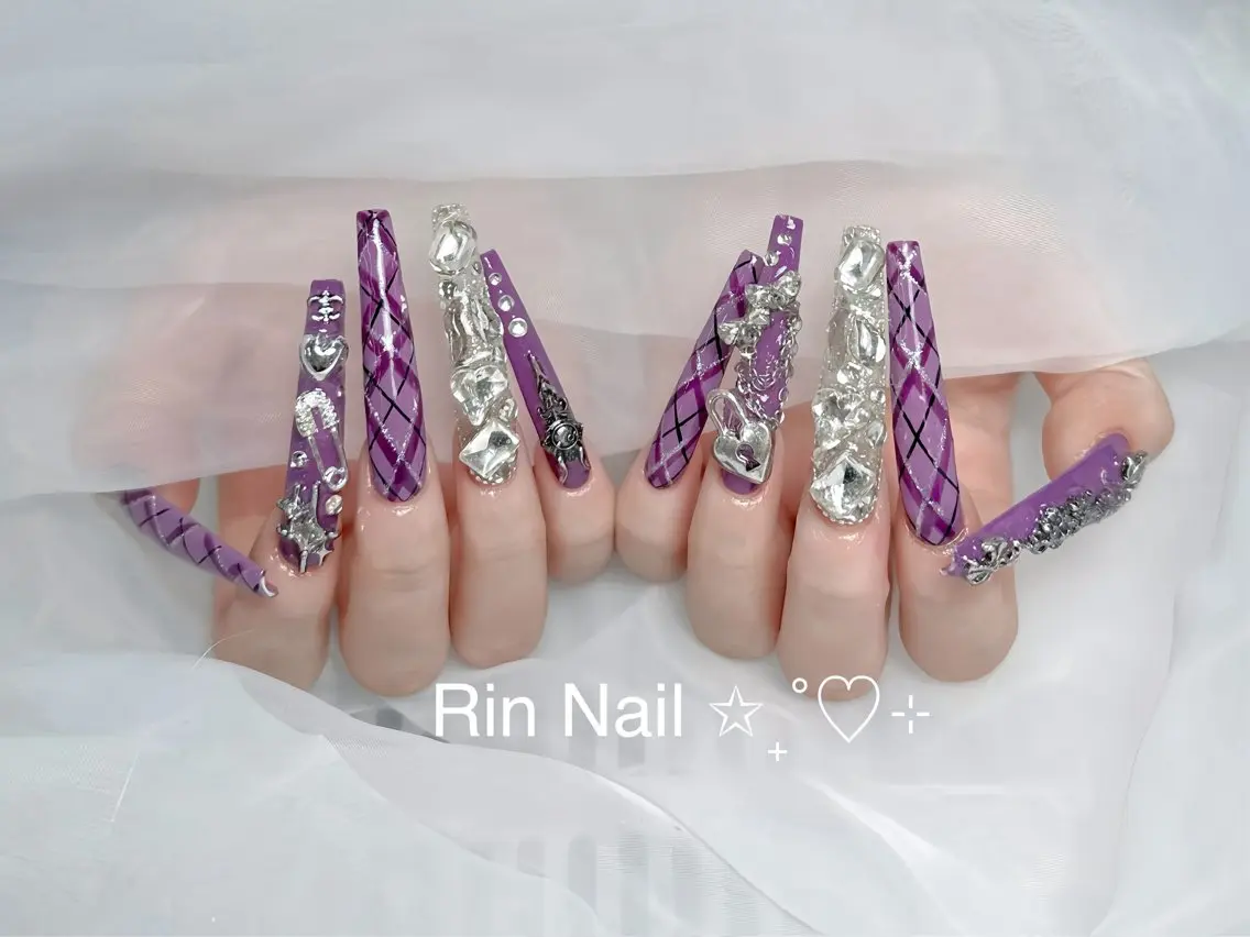 ネイル チークネイル フラッシュネイル フラワーネイル フットネイル ジェルネイル Rin Nail Shinokuboのネイルデザイン