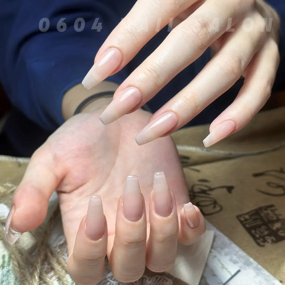 ネイル 長さ出し ネイルチップ ishiro 🍂のネイルデザイン