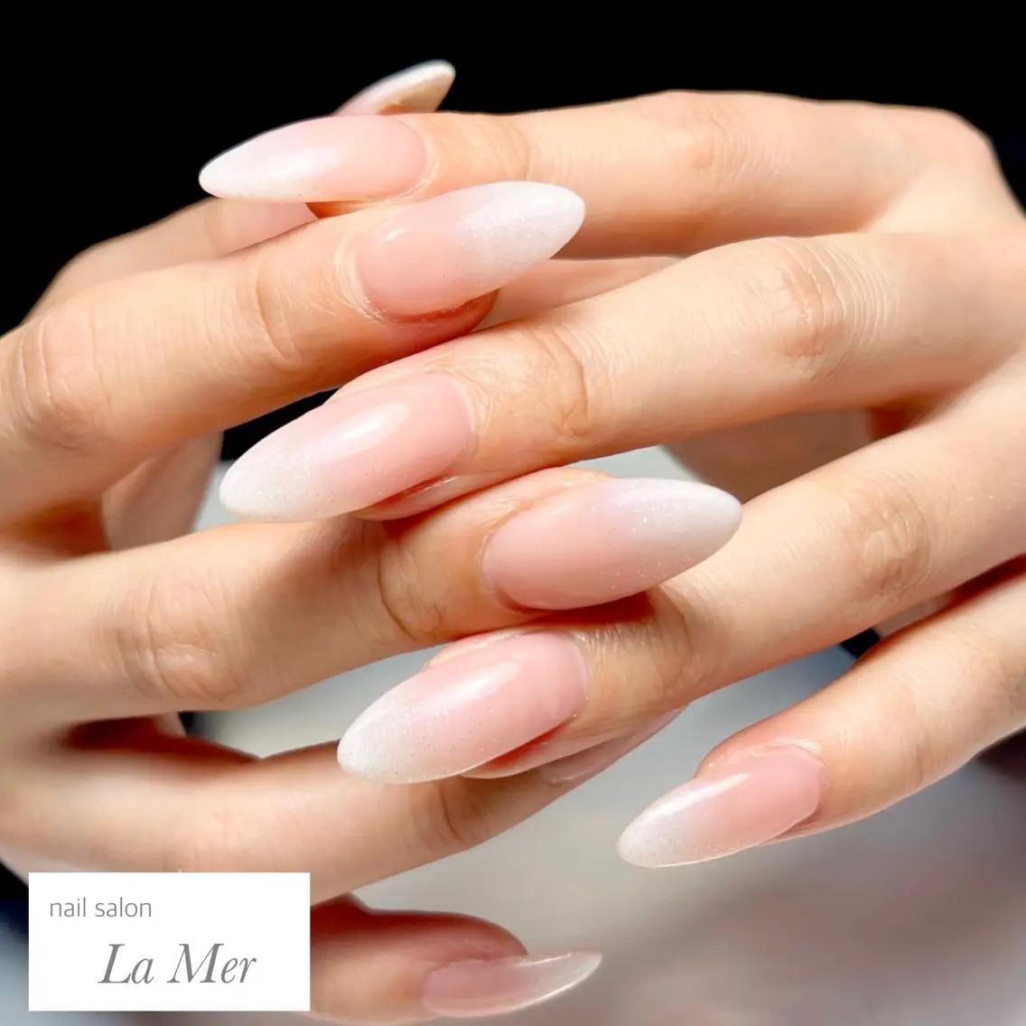 ネイル グラデーション ラメ(グリッター) ラメグラデーション オフィスネイル ピンク nailsalon La Merのネイルデザイン