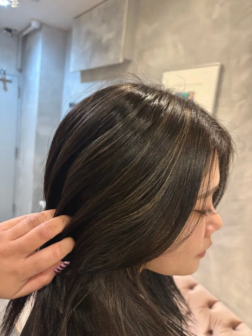 セミロング ヘアカラー 佐伯 美麗のヘアスタイル