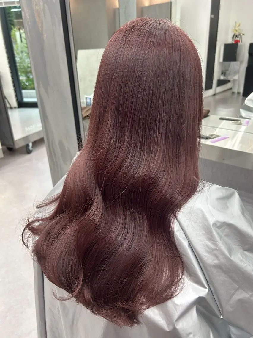ロング カラー ブラウンカラー 透明感カラー ピンクカラー ピンクブラウン ヘアカラー トリートメント 五十嵐 皇冴のヘアスタイル