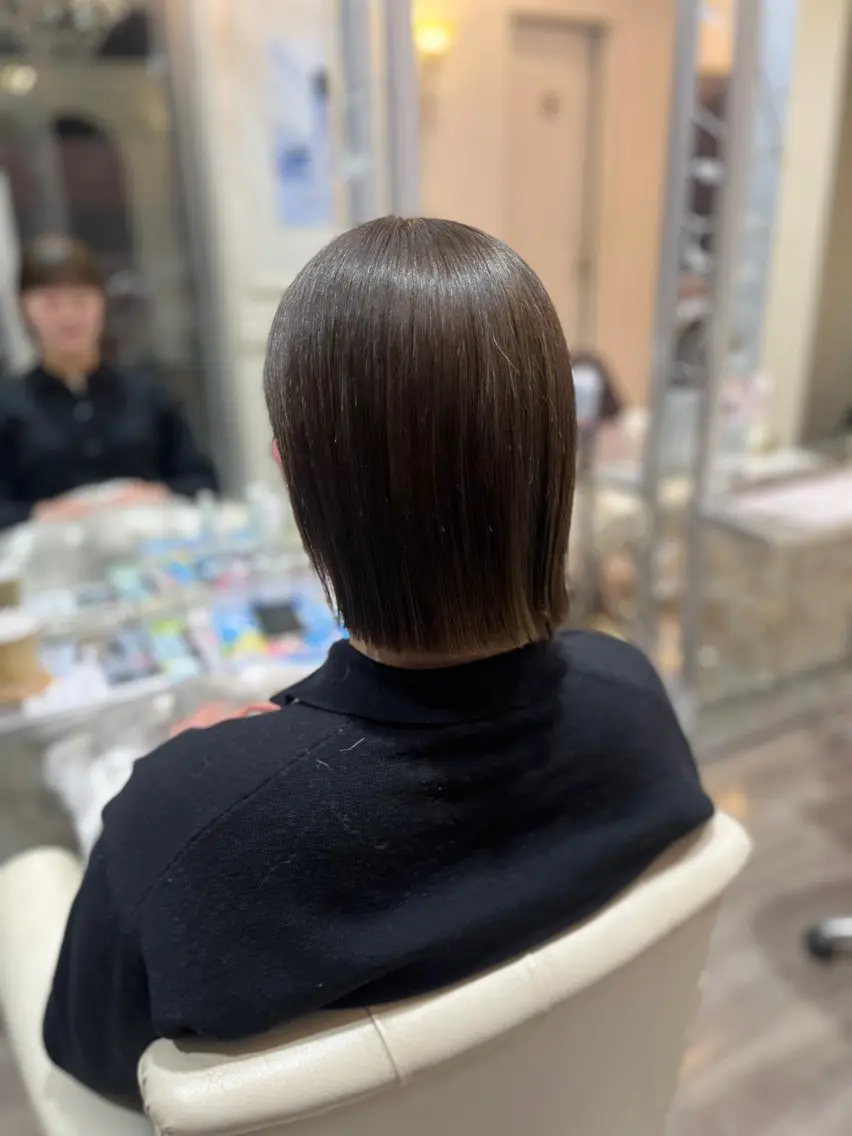 ショート カラー カット ヘアカラー トリートメント WiLL梅田店 荒堀 結香のヘアスタイル
