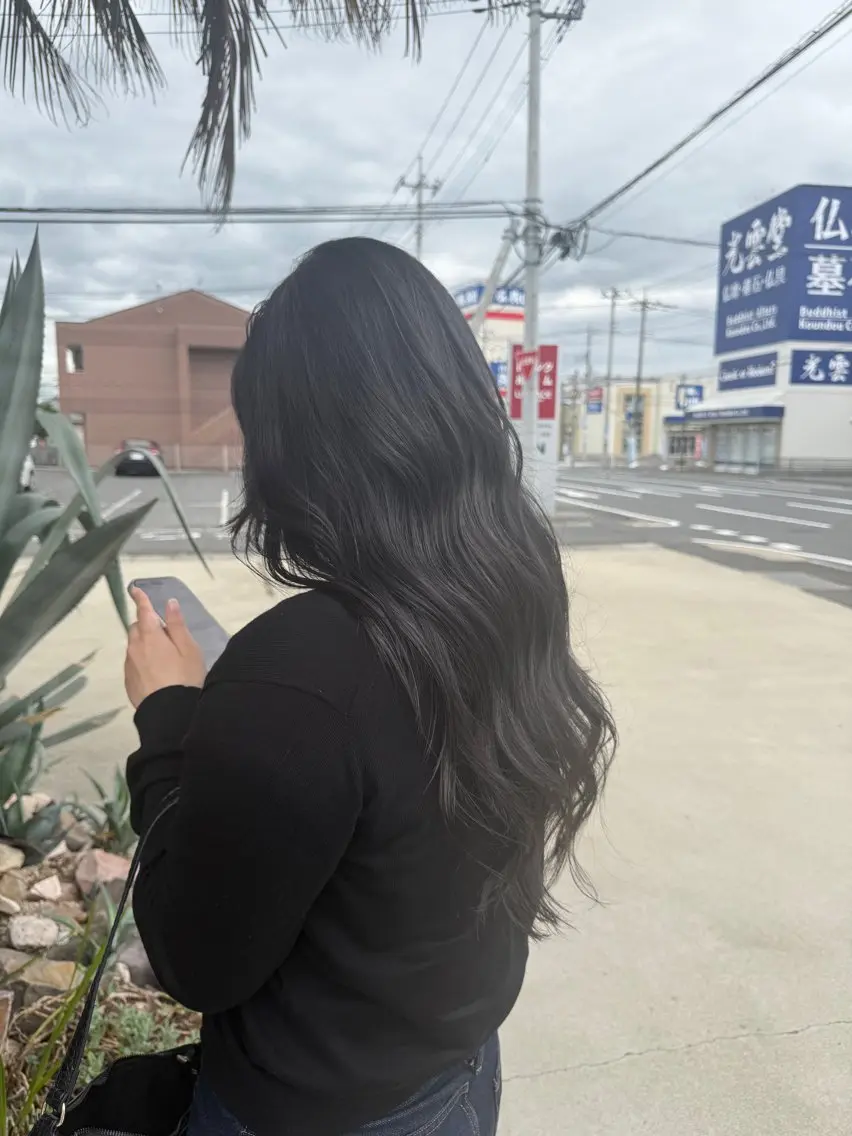 カラー malibu あいかのヘアスタイル