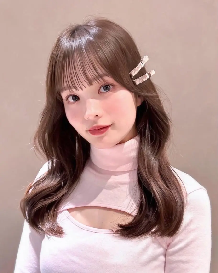 ロング 顔周りカット レイヤーカット ミディアムヘア Chifumiのヘアスタイル