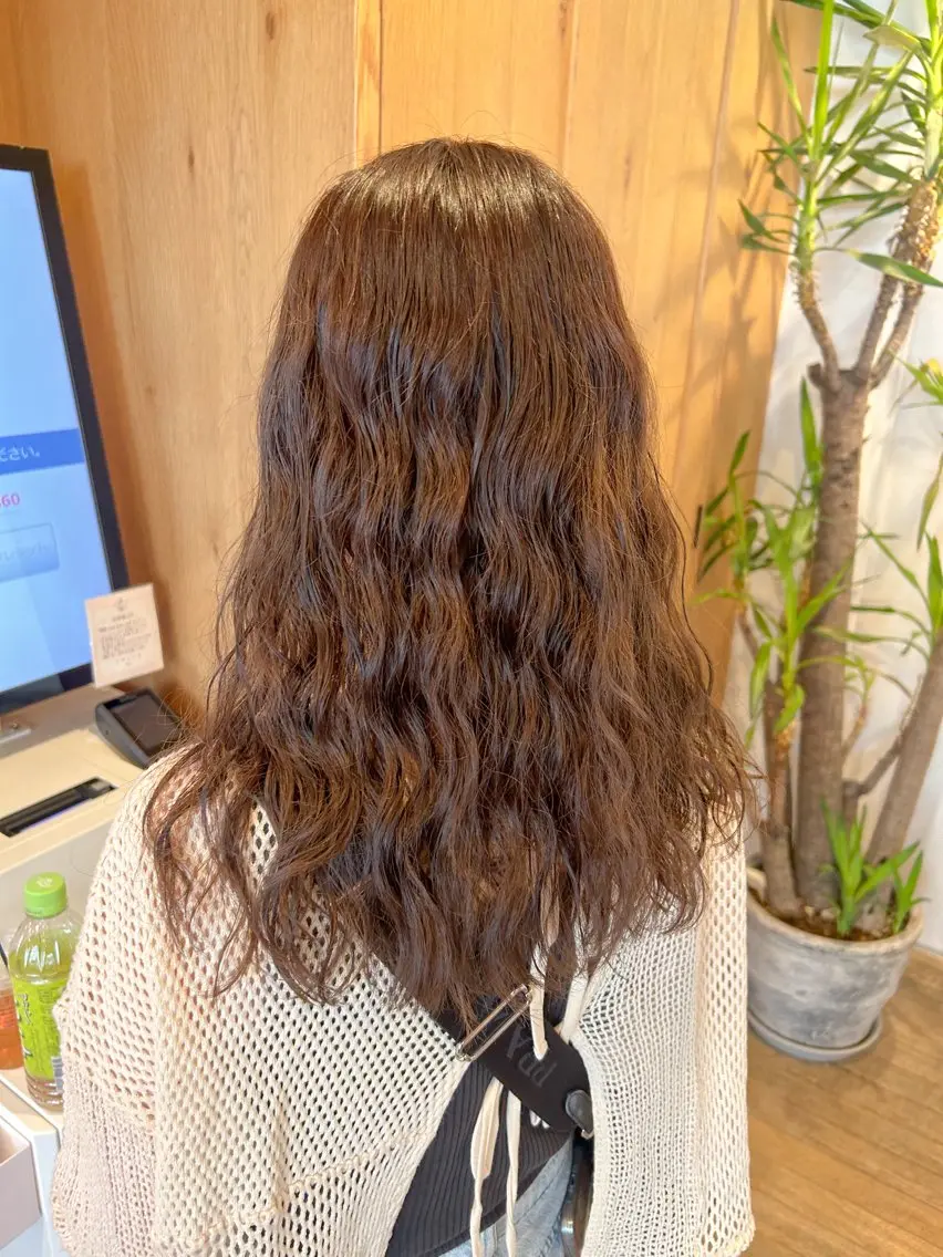 セミロング パーマ セミロングパーマ スパイラルパーマ 解田彩奈/ stylistのヘアスタイル