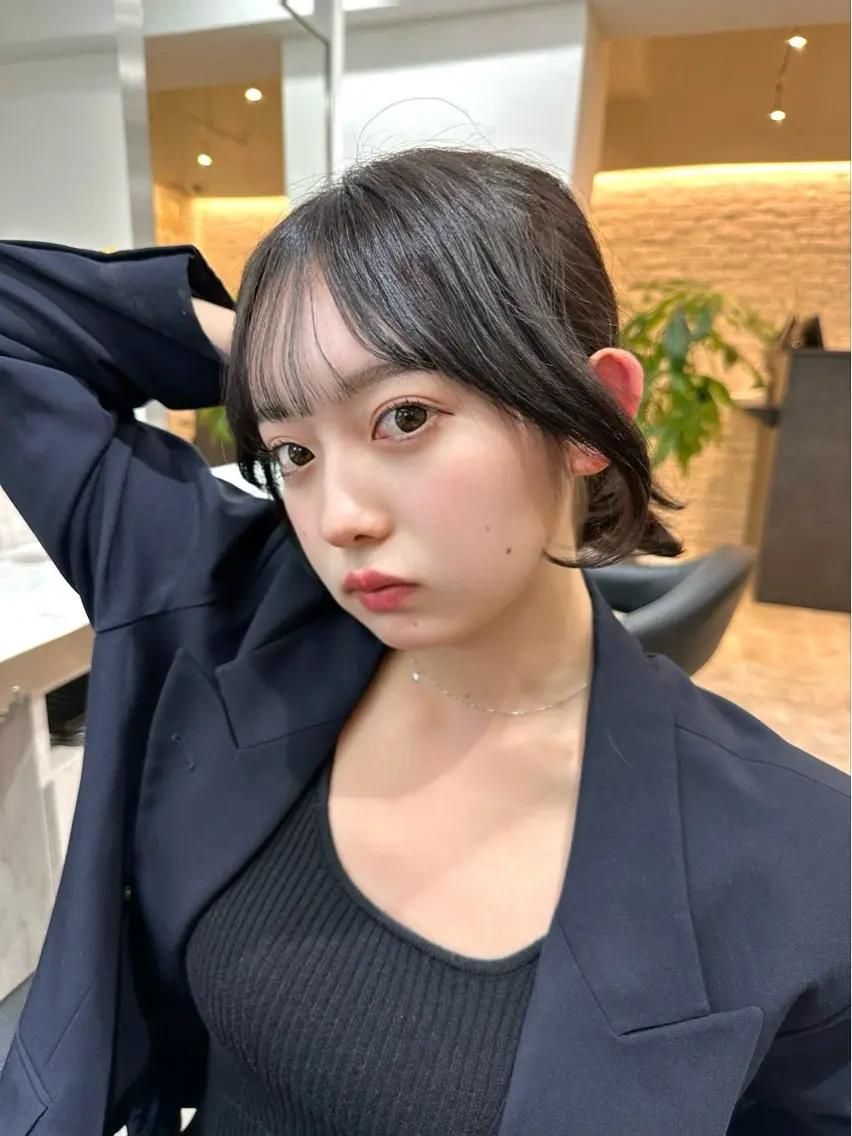 ミディアム カラー ミディアムレイヤー 添田晃基のヘアスタイル