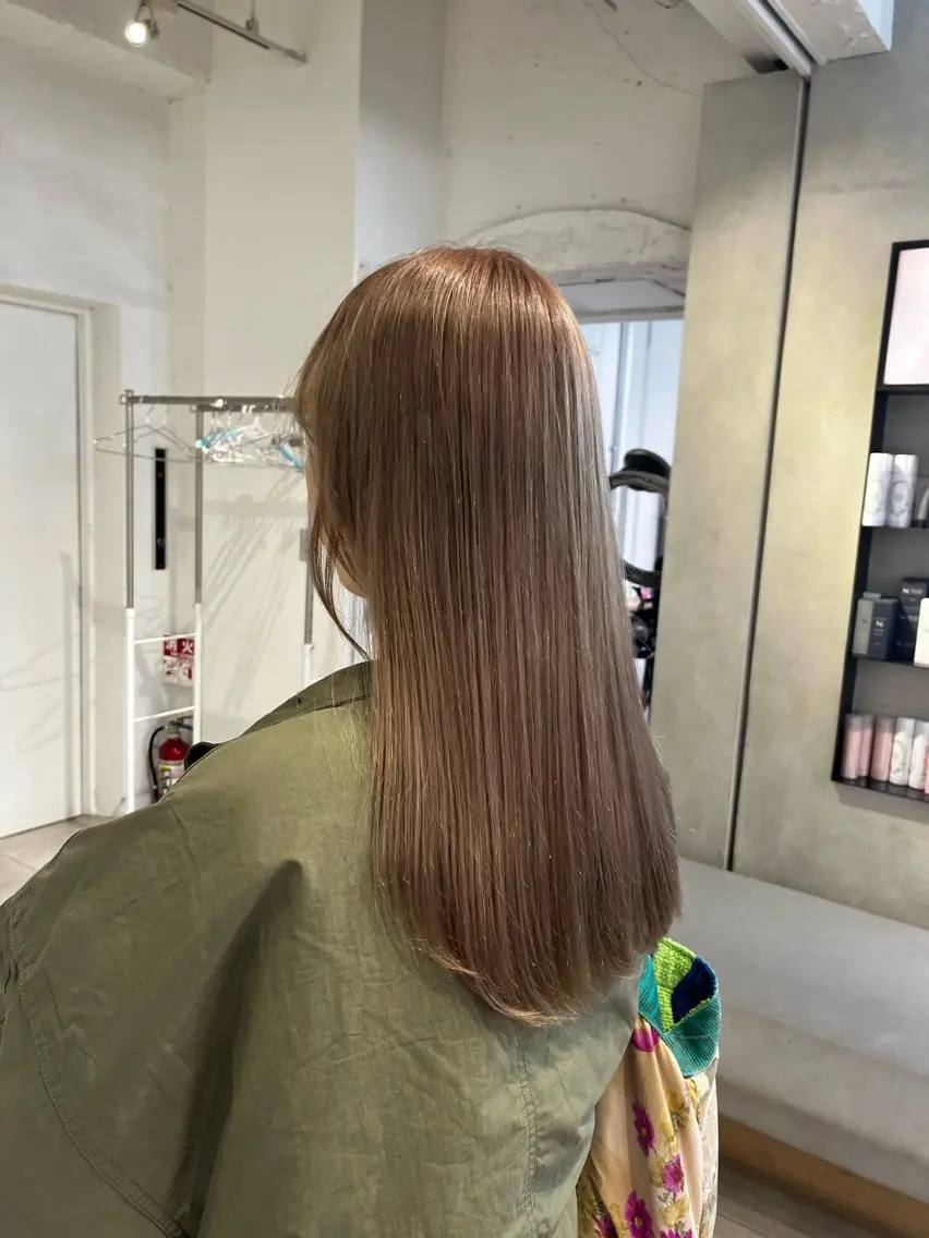 ロング カラー ヘアカラー センターパート/カラ ーメッシュ📍ユリのヘアスタイル