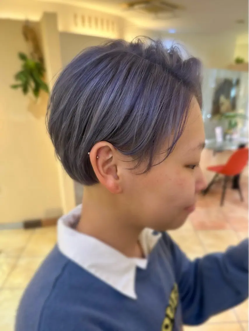 ショート カラー ハイライトカラー バイオレットカラー ハイライト カット ヘアカラー 小顔レイヤー💗 木村実樹のヘアスタイル