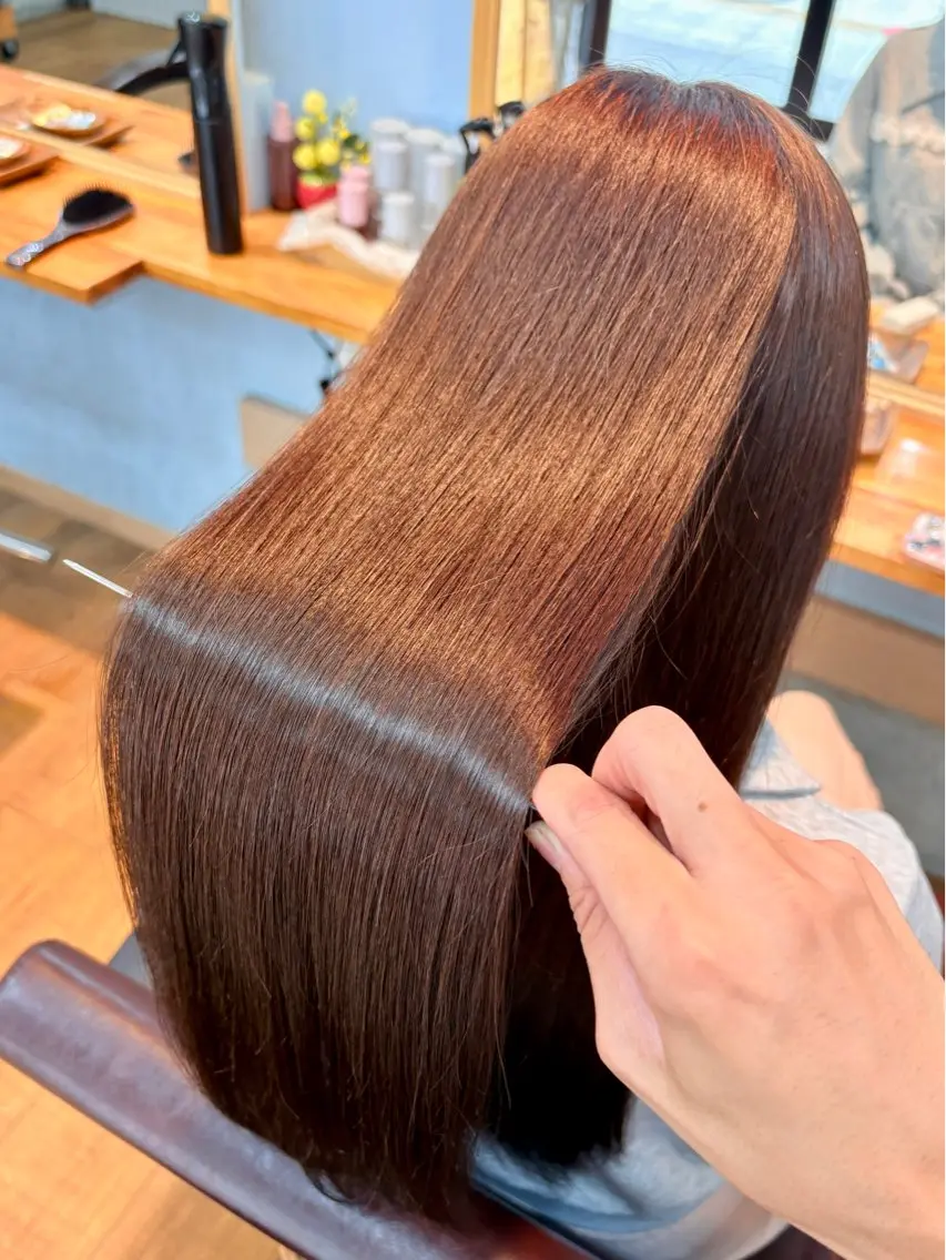 セミロング カラー ヘアカラー トリートメント 髙木 優人のヘアスタイル