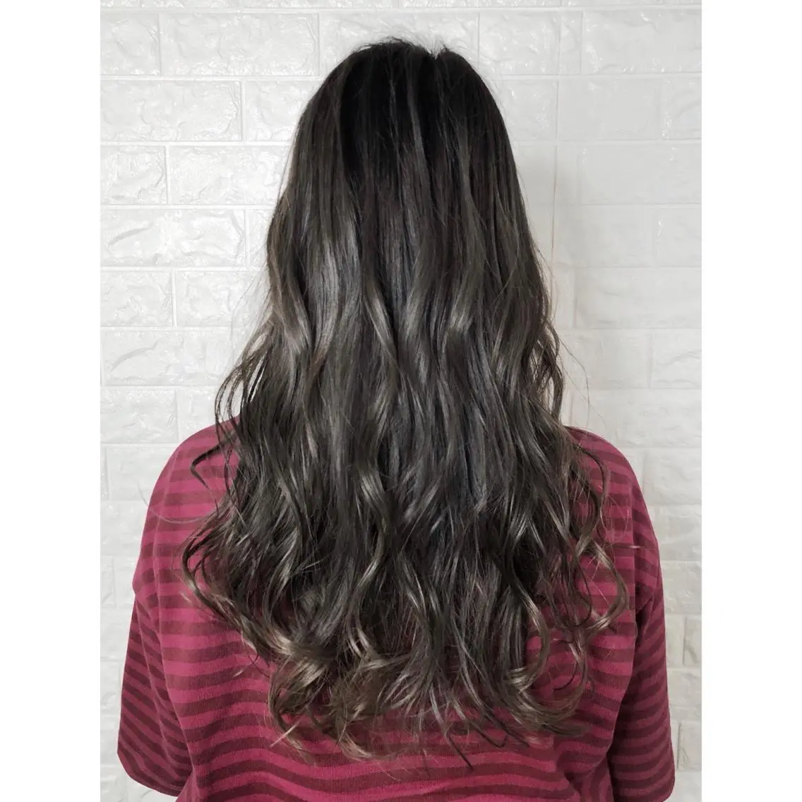 セミロング カラー 透明感カラー ダークグレー ダークグレージュ グレージュ ハイライトカラー カット ヘアカラー トリートメント ヘッドスパ 髪質改善特化KIZU /艶髪研究（京都）のヘアスタイル