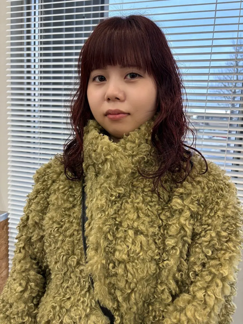 セミロング セミロングパーマ 舘谷 愛莉のヘアスタイル