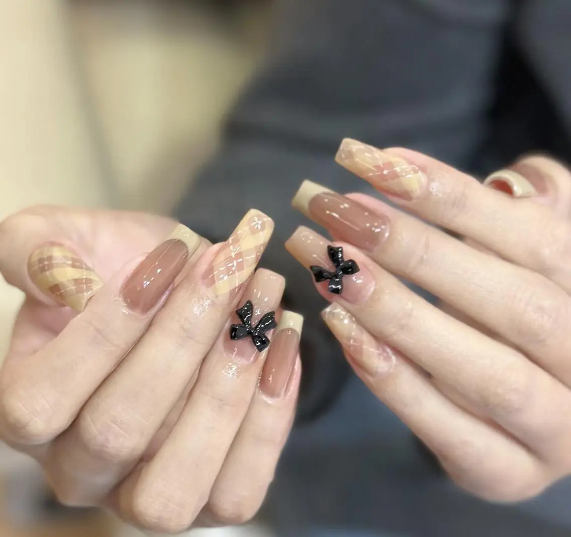 ネイル ハンドネイル ハンドケア 🍑 momo_nailのネイルデザイン