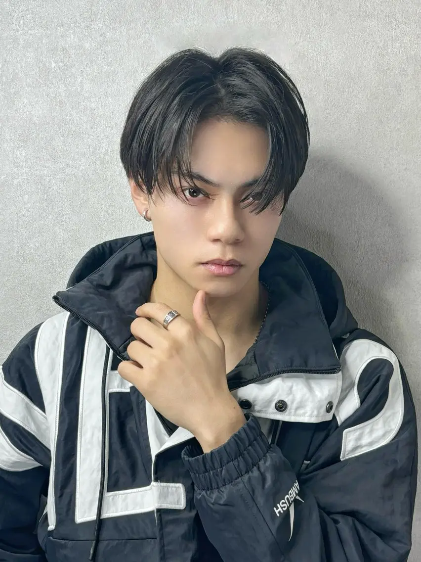 【メンズ限定】✨️最上級ケア、仕上がりUP!!✨️メンズカット+縮毛矯正+ダメージケア剤+5stepトリートメントの写真