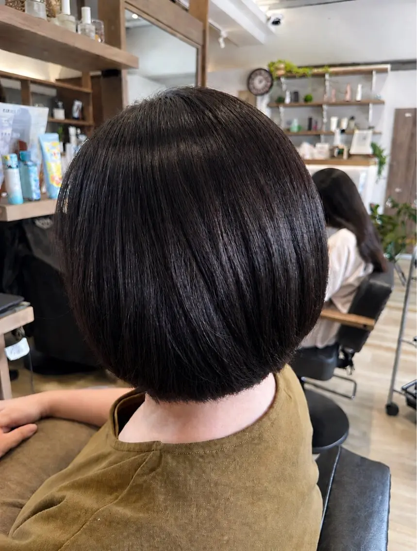 ショート カラー ショートボブ ボブ ショートヘア カット ヘアカラー cheveux門仲 Hikaruのヘアスタイル