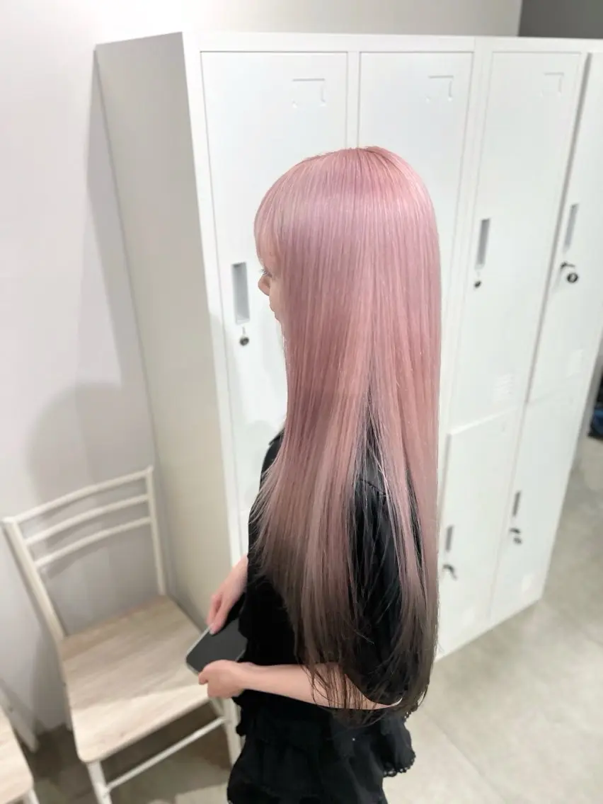 ロング カラー ベージュカラー ブリーチ ブロンド ダブルカラー ピンクカラー カット ヘアカラー トリートメント ブリーチ/髪質改善/ レイヤー/YUTOのヘアスタイル