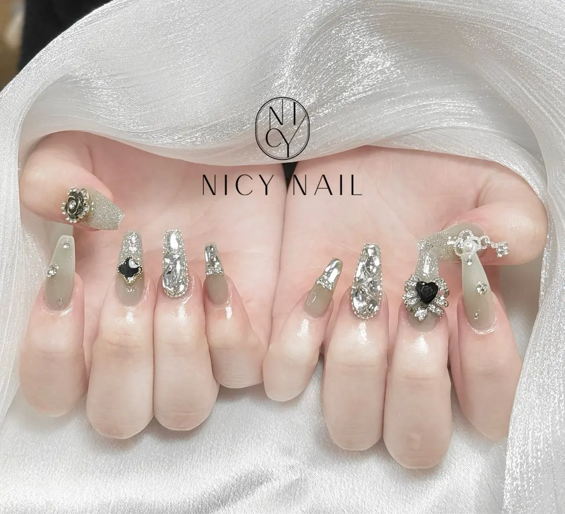ネイル ハンドネイル NICY NAIL 池袋のネイルデザイン