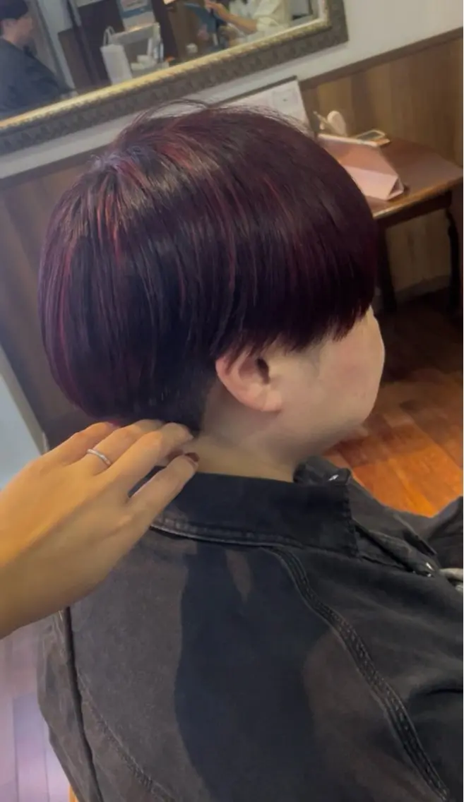 ショート カラー ハンサムショート ハイライトカラー レッドカラー ハイライト ショートヘア 福見 美保のヘアスタイル
