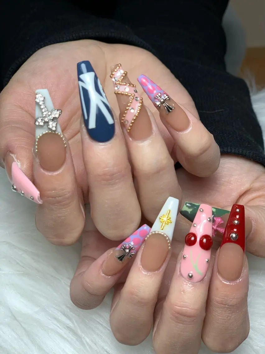 ネイル アートネイル 長さ出し ジェルネイル マグネットネイル ニュアンスネイル ハンドネイル Cloudy Chan Nailのネイルデザイン