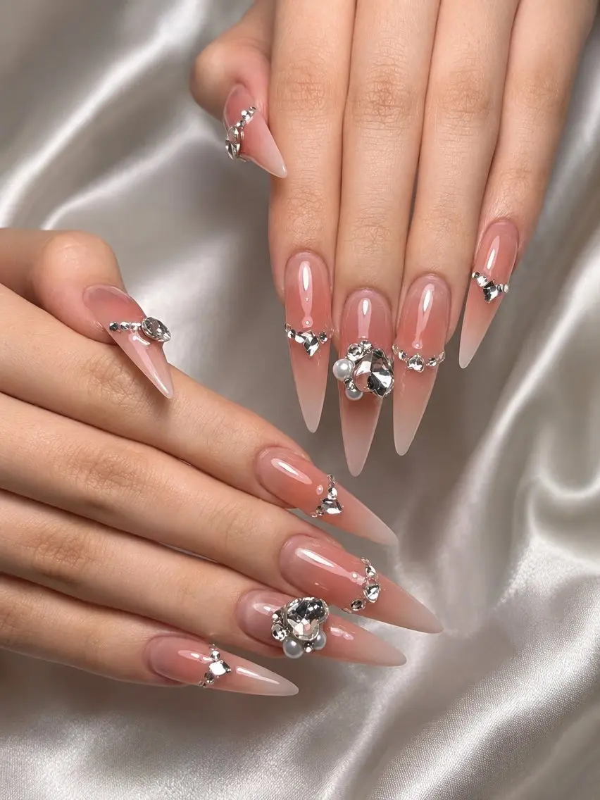 ネイル ハンドネイル LEELA NAIL STUDIOのネイルデザイン