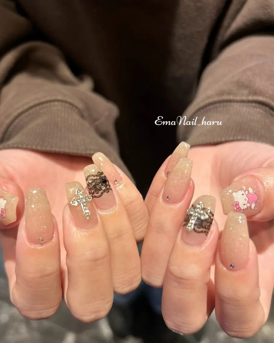 ネイル ハンドネイル EmaNail🎀 Haaruのネイルデザイン