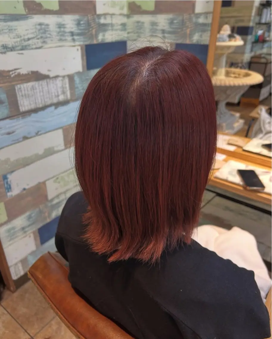 カラー レッドカラー ミディアム ✂️林　菜々美のヘアスタイル
