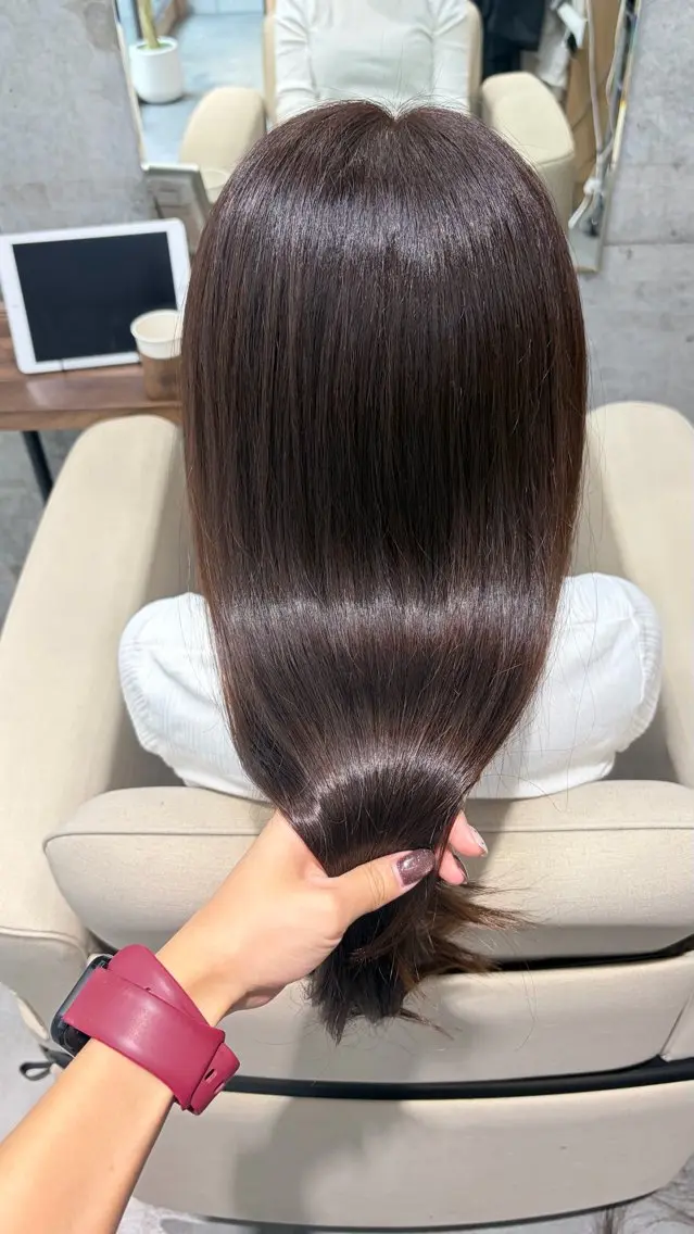 ロング カラー ショコラグレージュ グレージュ カット ヘアカラー トリートメント Blue/博多/ 水口莉沙のヘアスタイル