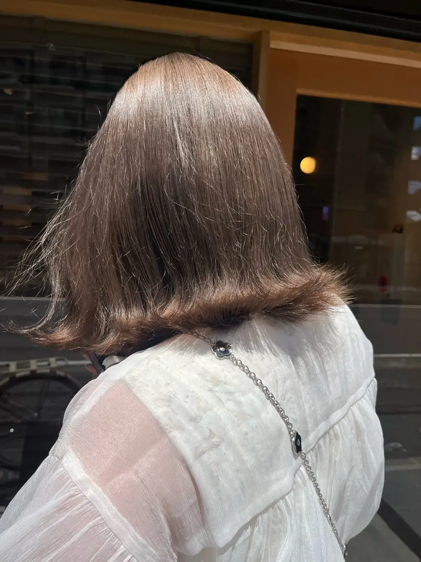 ミディアム カラー グレージュ ヘアカラー end roll りんのヘアスタイル