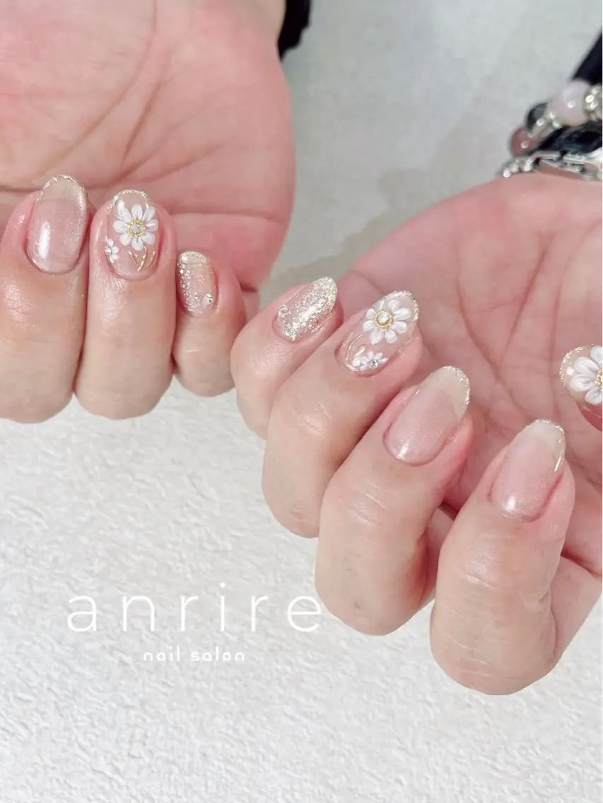 ネイル フラワーネイル ジェルネイル キラキラネイル ラメ(グリッター) マグネットネイル nailsalon anrireのネイルデザイン