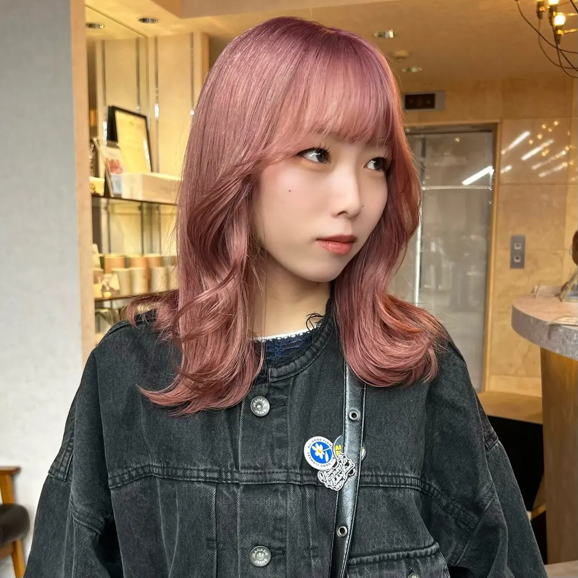 ミディアム カラー ヘアカラー トリートメント 透明感/ベージュ/ 艶髪/ボブ🫧門脇由のヘアスタイル