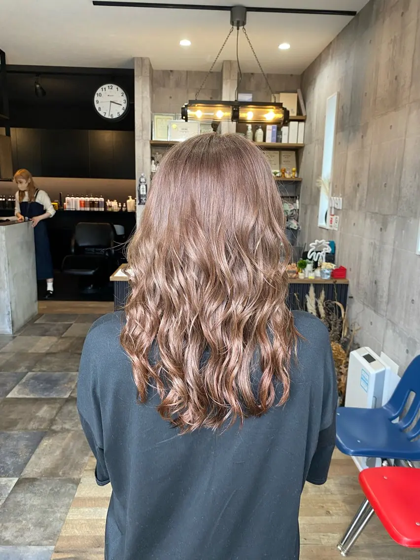 ロング カラー わたぬき りるのヘアスタイル