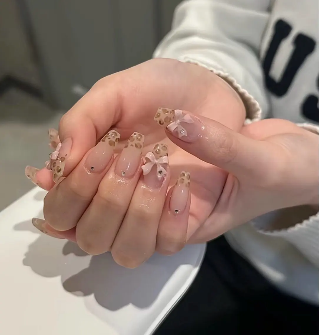 ネイル ハンドネイル Luna Gladeのネイルデザイン