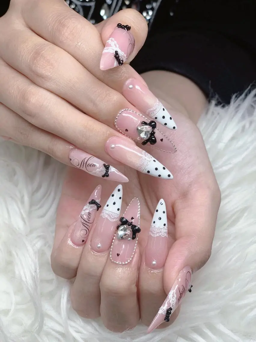 ネイル ハンドネイル ANH NAIL ゴテゴテ専門店💎のネイルデザイン