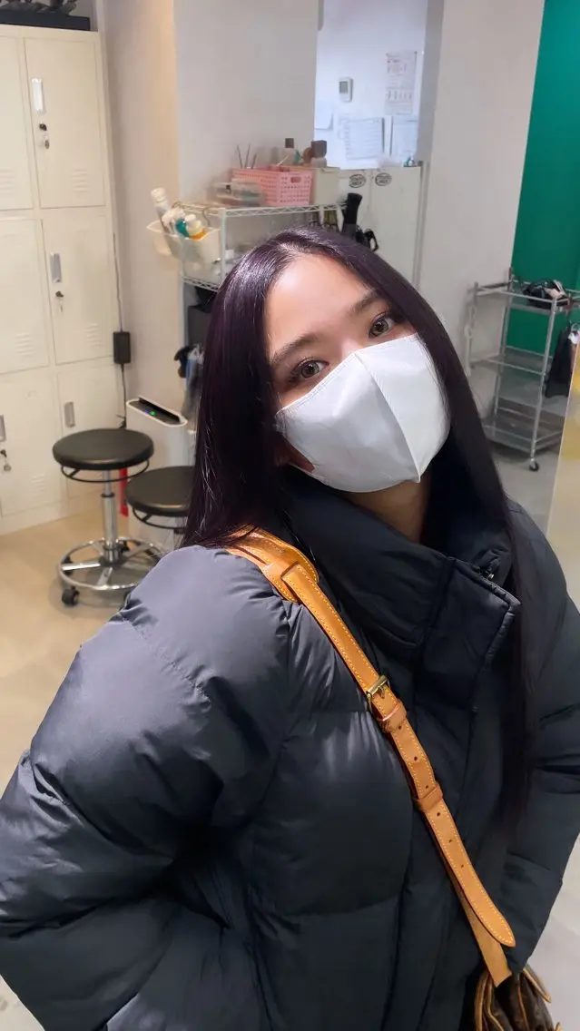 カラー ブリーチ ブラウンカラー ブリーチなしカラー Mii. 内田萌々のヘアスタイル