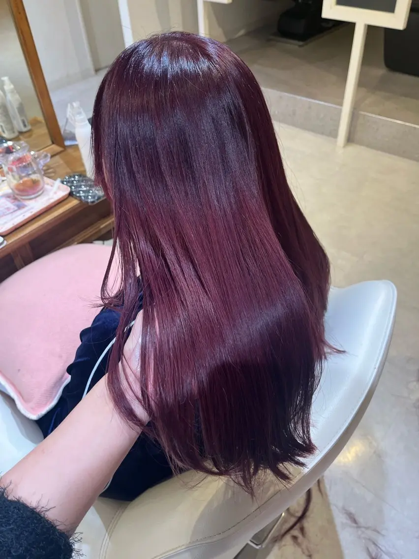 ロング ヘアカラー 梛木 唯のヘアスタイル
