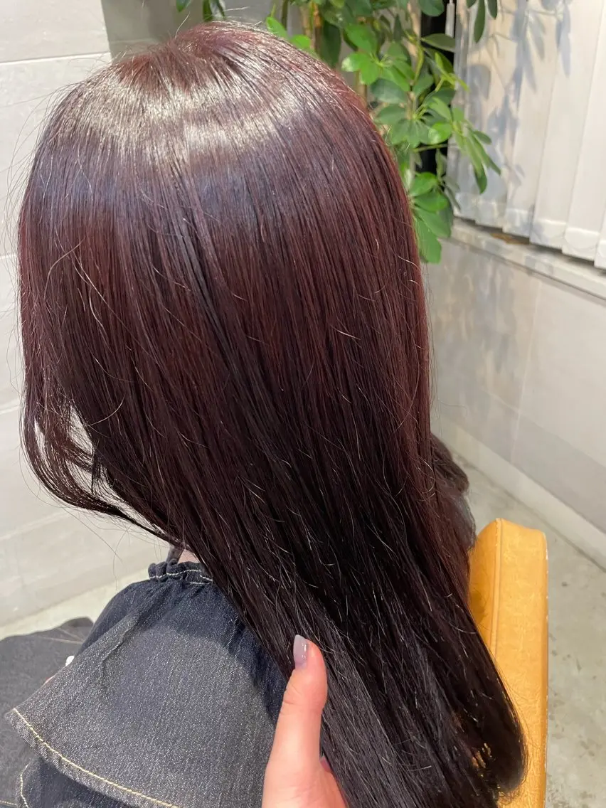 セミロング カラー ブリーチ ピンクカラー レッドカラー はやしだ あおいのヘアスタイル