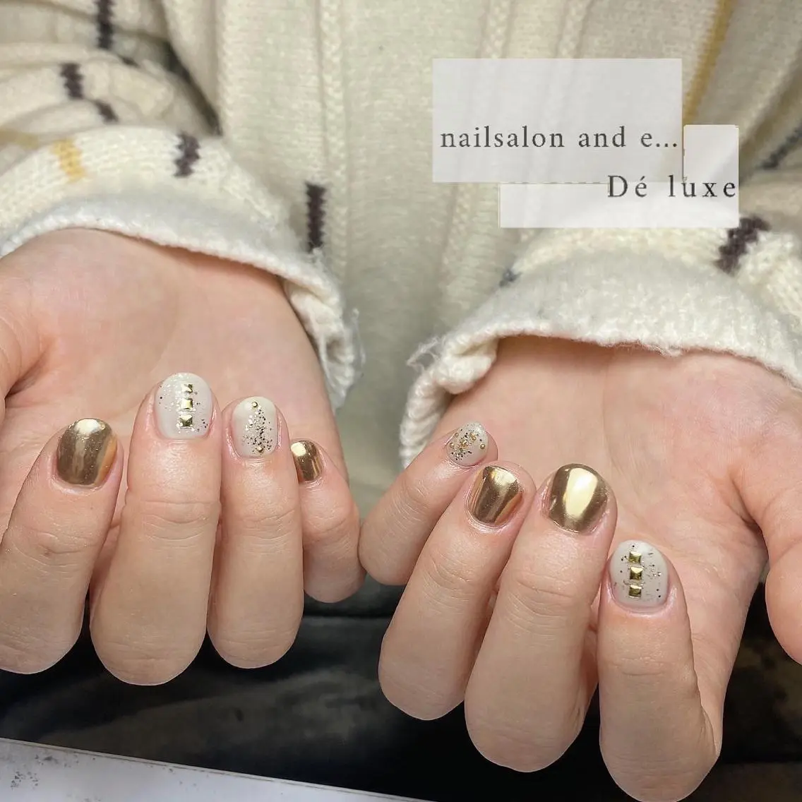 ネイル オーロラネイル ゴールド グラデーション マグネットネイル ミラーネイル nailsalon mur.のネイルデザイン