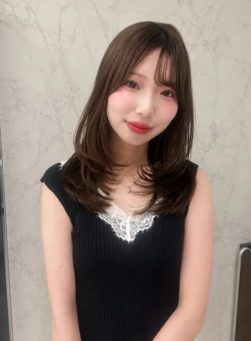 セミロング レイヤーカット カット ヘアカラー レイヤーカット /朝尾愛花のヘアスタイル