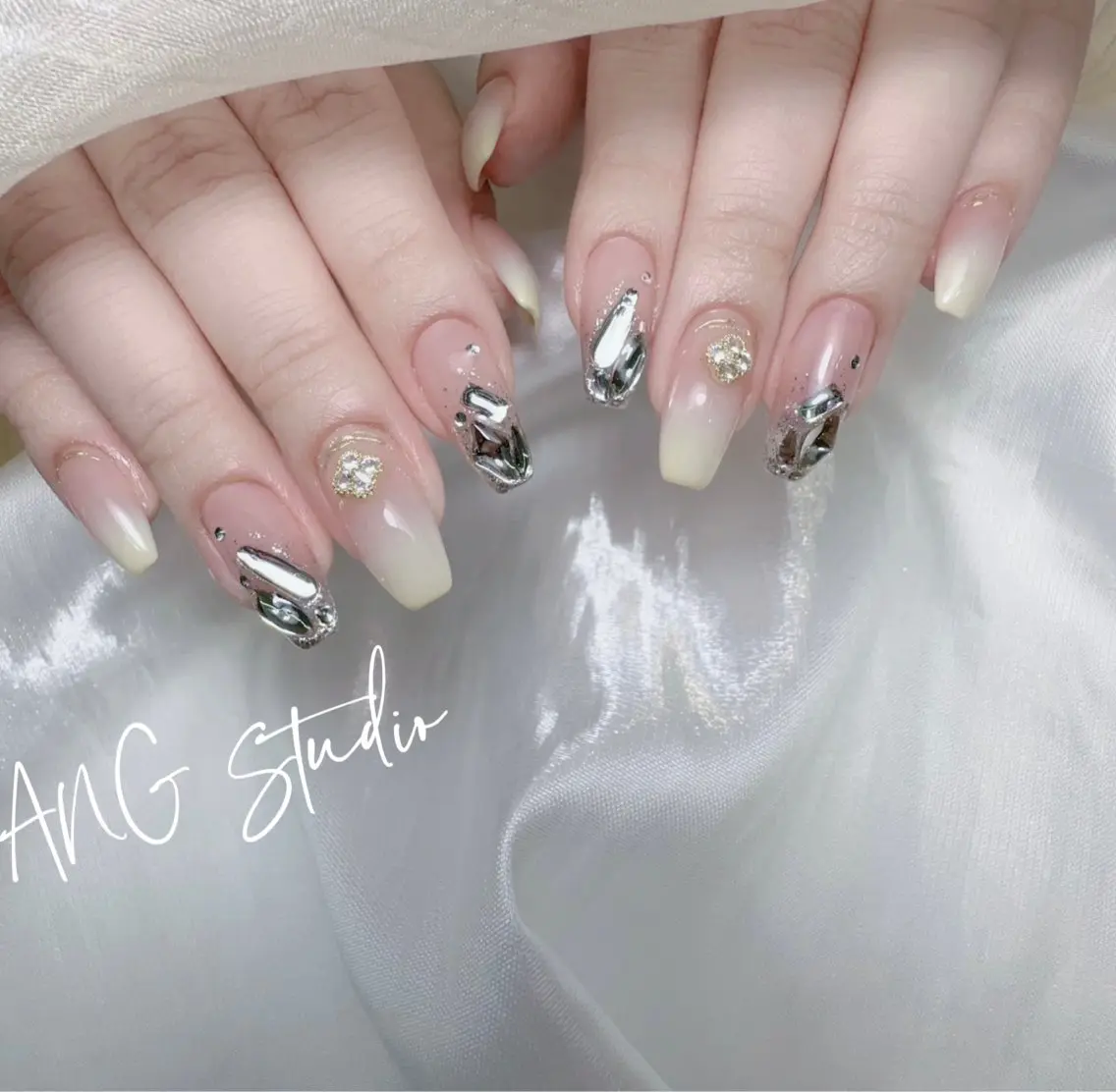 ネイル ハンドネイル ハンドケア ANG Studioのネイルデザイン