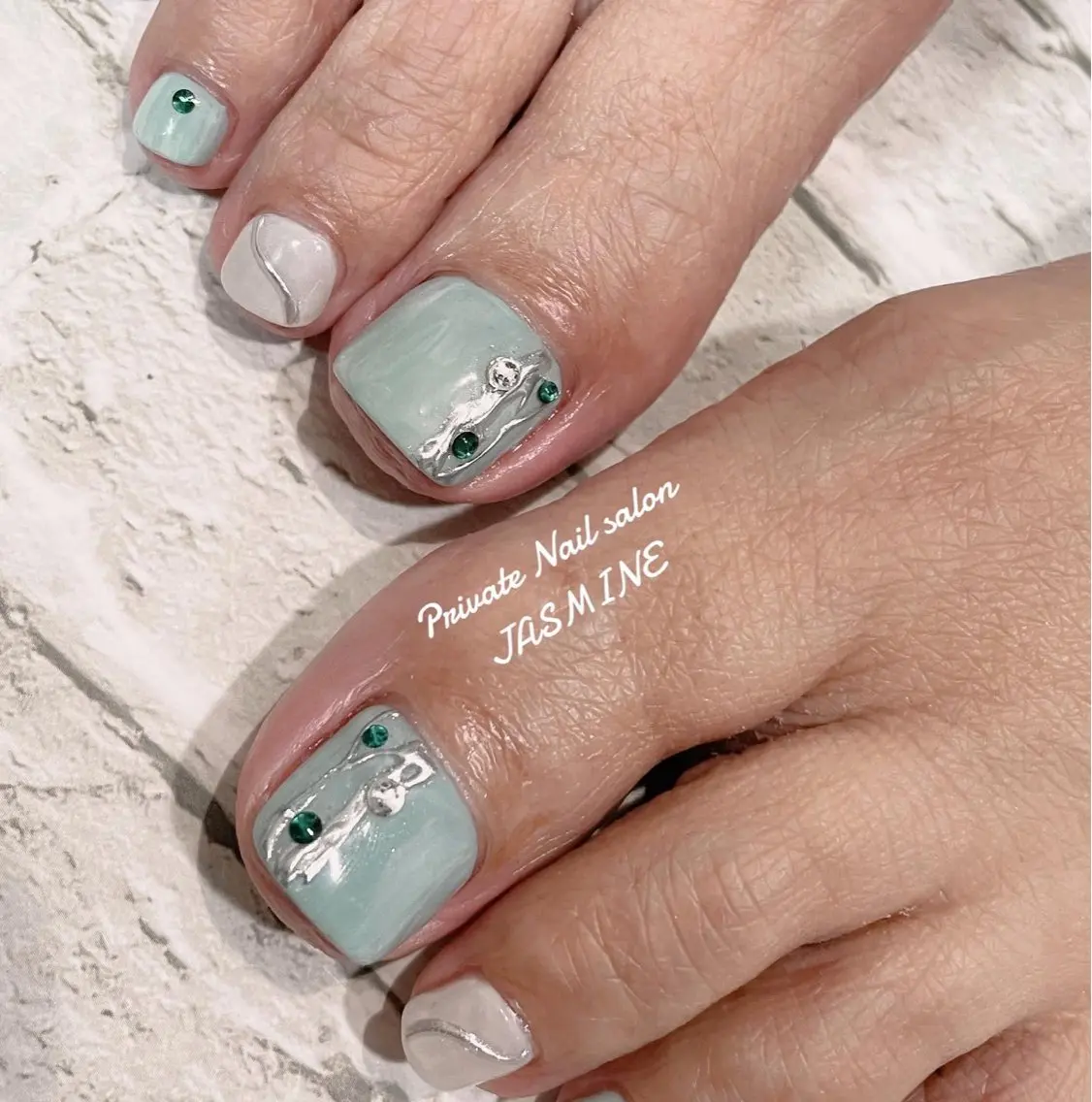 ネイル フットネイル ミラーネイル ニュアンスネイル フットネイル Nail salon JASMINEのネイルデザイン