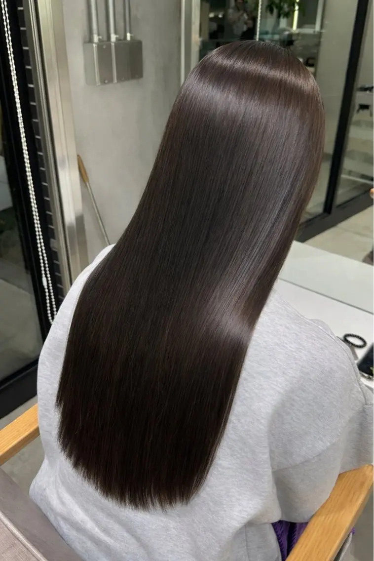 ロング カラー ブラウンカラー ダークブラウン ヘアカラー 新屋敷 パーマ/縮毛矯正のヘアスタイル