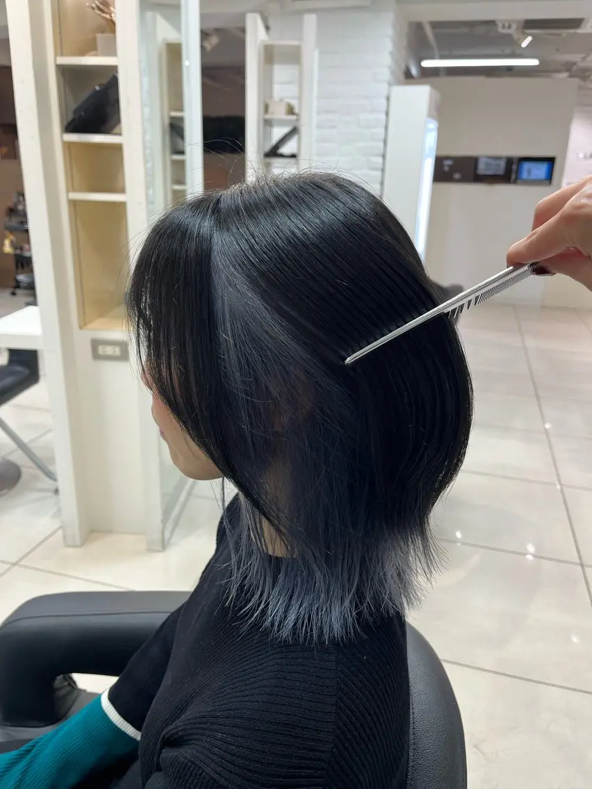 セミロング カラー カット ヘアカラー トリートメント ヘッドスパ 艶髪【カラー支持率 No.1】リノ🪐のヘアスタイル