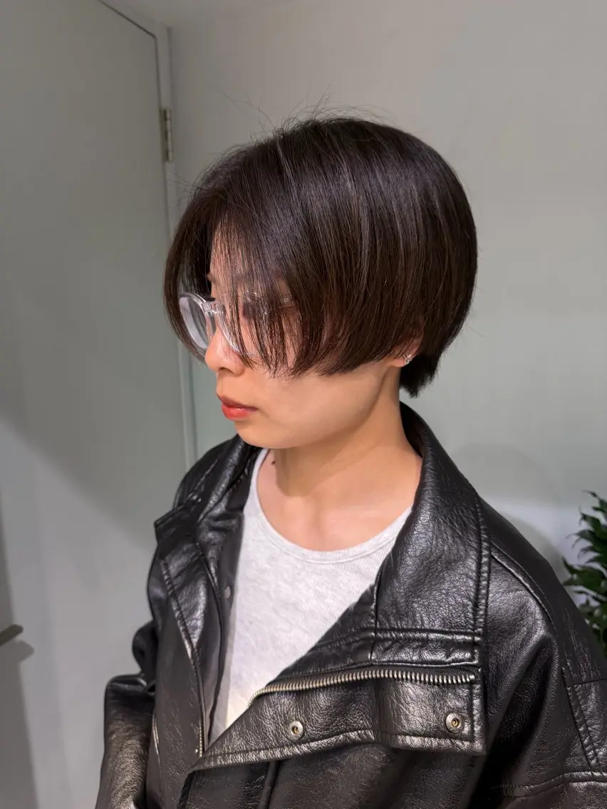 ショート ハンサムショート ショートヘア カット レイヤーカット ⭐シミズリホのヘアスタイル