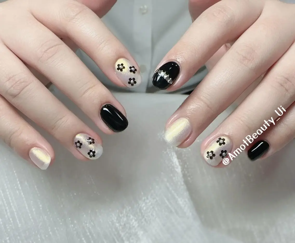 ネイル ハンドネイル ハンドケア メイ 💅のネイルデザイン